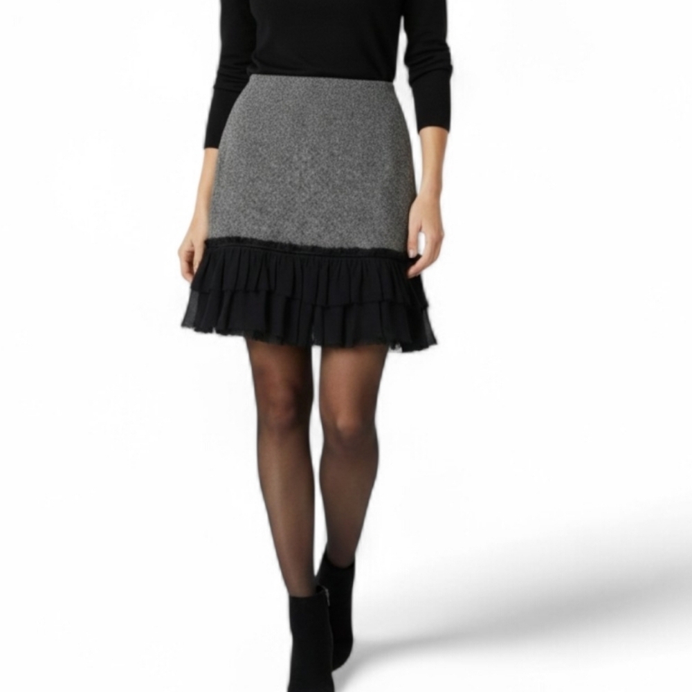 Laundry by Shelli Segal Grey Wool Tweed Skirt with Black Tiered Ruffle Hem - 10